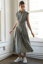 Load image into Gallery viewer, SUNSHINE SQUEEZE DENIM MIDI DRESS