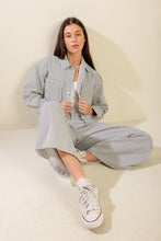 Load image into Gallery viewer, HONESTLY LOVE YOU TWILL CROP JACKET