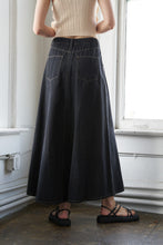 Load image into Gallery viewer, TRADING SECRETS DENIM SKIRT