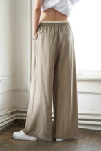 Load image into Gallery viewer, DAY IN THE LIFE WOVEN PANTS