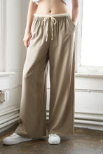 Load image into Gallery viewer, DAY IN THE LIFE WOVEN PANTS