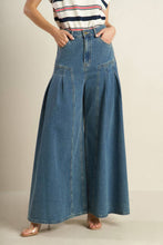 Load image into Gallery viewer, EFFORTLESS EDGE DENIM PANTS