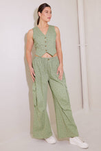 Load image into Gallery viewer, DRIFTING CURRENTS OLIVE WOVEN PANTS