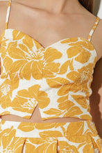 Load image into Gallery viewer, PLAIN OPTIMISM WOVEN CROP TOP