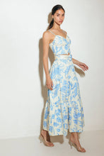 Load image into Gallery viewer, URBAN CHARM WOVEN CAMI TOP AND SKIRT SET