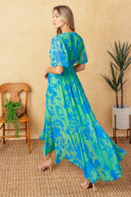 Load image into Gallery viewer, FOREVER DAYDREAMING WOVEN MIDI DRESS