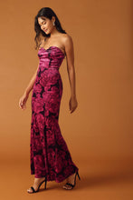 Load image into Gallery viewer, FALLING INTO PLACE VELVET MAXI DRESS