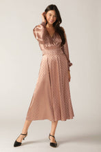 Load image into Gallery viewer, MOMENTS OF CLARITY WOVEN MIDI DRESS