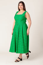 Load image into Gallery viewer, DAFFODILS & DAYDREAMS WOVEN LACE MIDI DRESS