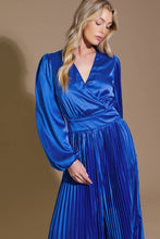 Load image into Gallery viewer, CRUSHING ON YOU SATIN JUMPSUIT