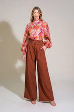 Load image into Gallery viewer, SEASONAL MOVES WOVEN TOP