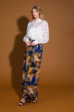Load image into Gallery viewer, INCREDIBLE LOVE JACQUARD WOVEN TOP
