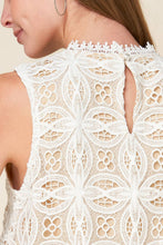 Load image into Gallery viewer, MEMORABLE FLIRT WOVEN LACE TOP