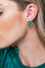 Load image into Gallery viewer, GREEN STARBURST FAN STUD EARRINGS