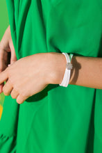 Load image into Gallery viewer, THE DAISY NEVER TAKE OFF BRACELET