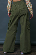 Load image into Gallery viewer, INCREDIBLE MOMENTS WOVEN CARGO PANTS
