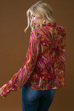 Load image into Gallery viewer, CRUSHING ON YOU WOVEN TOP