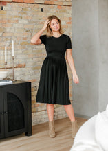 Load image into Gallery viewer, Emersyn Pleated Midi Dress