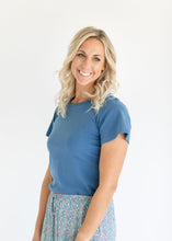 Load image into Gallery viewer, Essential Flutter Sleeve Top