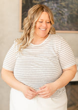 Load image into Gallery viewer, Essential Linen Short Sleeve Tee