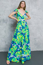 Load image into Gallery viewer, KEEP LOOKING FLORAL WOVEN MAXI DRESS