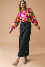 Load image into Gallery viewer, LOOKING AHEAD WOVEN TOP