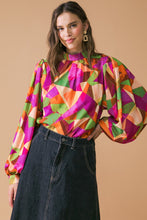 Load image into Gallery viewer, LOOKING AHEAD WOVEN TOP