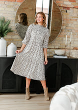 Load image into Gallery viewer, Isla 3/4 Sleeve Midi Dress