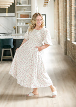 Load image into Gallery viewer, Kayleen Floral Maxi Dress