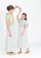 Load image into Gallery viewer, Lynn Tiered Peasant Maxi Skirt Purple Floral