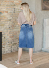 Load image into Gallery viewer, Rylin Raw Hem Midi Skirt