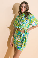 Load image into Gallery viewer, SPLASH AROUND WOVEN MINI SKIRT