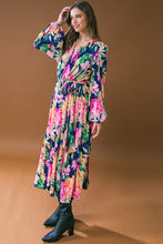 Load image into Gallery viewer, BREATHTAKING MOMENT WOVEN PLISSE MIDI DRESS