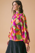 Load image into Gallery viewer, LOOKING AHEAD WOVEN TOP