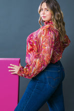 Load image into Gallery viewer, CRUSHING ON YOU WOVEN TOP