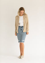 Load image into Gallery viewer, Taylor Ultra Soft Button Front Shirt