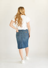 Load image into Gallery viewer, Zana Front Button Denim Midi Skirt