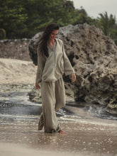 Load image into Gallery viewer, Echo Maxi Shirt - Khaki Green
