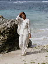 Load image into Gallery viewer, Echo Maxi Shirt - Gold Stripes
