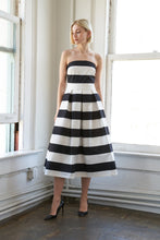 Load image into Gallery viewer, FREE AND EASY WOVEN MIDI DRESS
