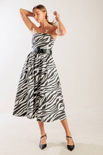 Load image into Gallery viewer, NOT SO ORDINARY WOVEN MIDI DRESS
