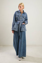 Load image into Gallery viewer, BREATHTAKING CHARM DENIM MIDI JACKET
