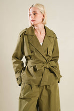 Load image into Gallery viewer, HIDDEN REFLECTIONS WOVEN JACKET
