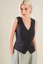 Load image into Gallery viewer, CAUGHT YOUR EYE WOVEN VEST
