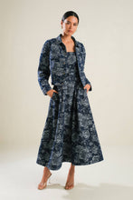 Load image into Gallery viewer, SOPHISTICATED STUNNER DENIM JACKET
