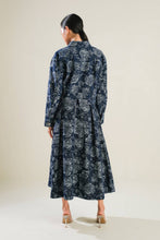 Load image into Gallery viewer, SOPHISTICATED STUNNER DENIM JACKET
