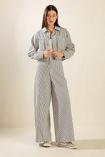 Load image into Gallery viewer, HONESTLY LOVE YOU TWILL CROP JACKET
