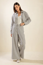 Load image into Gallery viewer, HONESTLY LOVE YOU TWILL CROP JACKET
