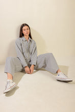 Load image into Gallery viewer, HONESTLY LOVE YOU TWILL CROP JACKET
