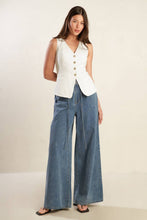 Load image into Gallery viewer, CATCHING DREAMS WOVEN VEST
